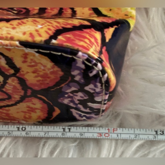 Beautiful Consuela Downton Crossbody Everleigh - Picture 12 of 16